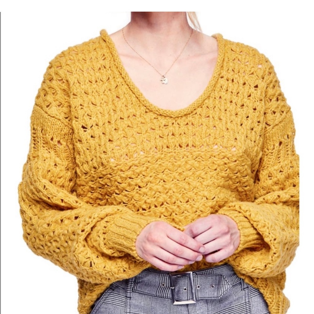 Free people oversized size small color yellow sweater